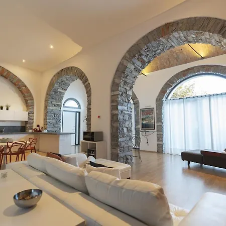 I Platani レッツェノ